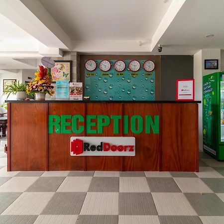 RedDoorz Plus near Vincom Go Vap 3 Ho Chi Minh-stad Buitenkant foto