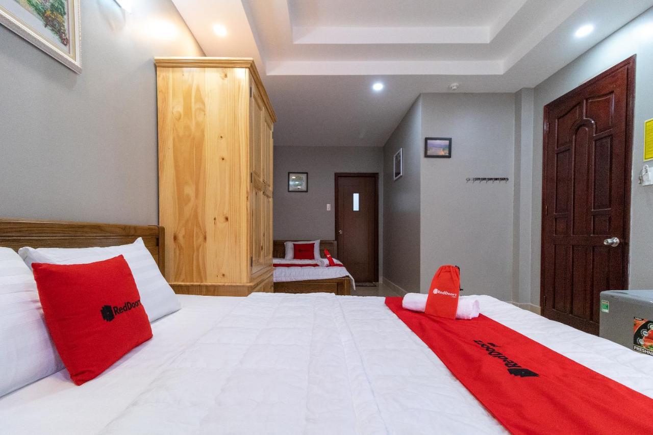 RedDoorz Plus near Vincom Go Vap 3 Ho Chi Minh-stad Buitenkant foto